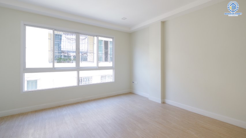 *****คอนโดมิเนียมมือสองย่านกรุงเทพมหานคร โครงการโมเดิร์น คอนโด กำนันแม้น เนื้อที่เกือบ 27 ตร.ม. ฟังก์ชัน 1 ห้องนอน 1 ห้องน้ำ บนทำเลยอดเยี่ยม เข้าเมืองง่าย ใกล้รถไฟฟ้าสายสีเขียว "สถานีวุฒากาศ และสถานีบางหว้า" จองเลย!